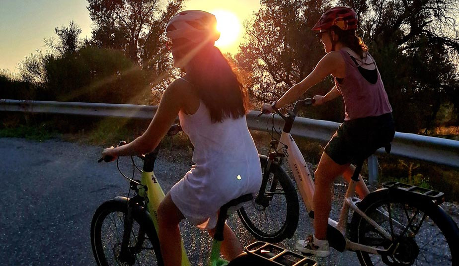 Rethymno –Maroulas Sunset Ride (E-Bike Tour)