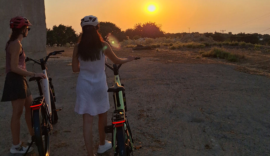 Rethymno –Maroulas Sunset Ride (E-Bike Tour)
