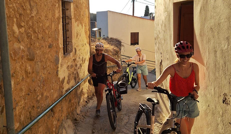 Rethymno –Maroulas Sunset Ride (E-Bike Tour)